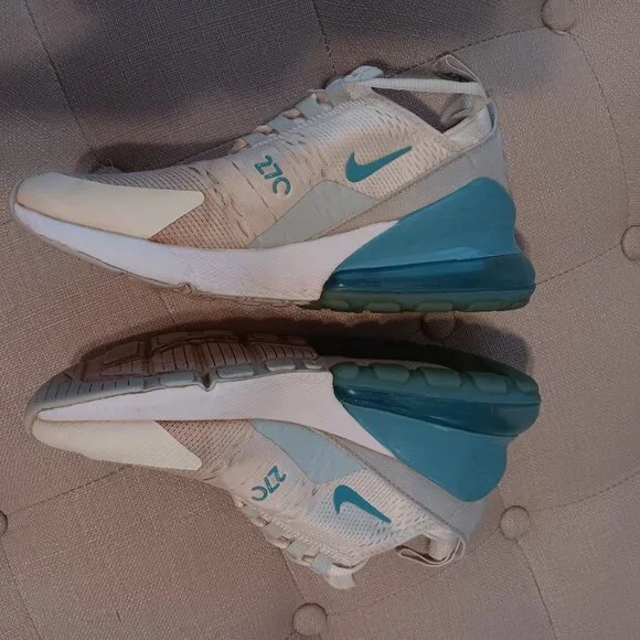 Nike Kids' Grade School Air Max 270 Shoes Size 4 - Picture 2 of 8